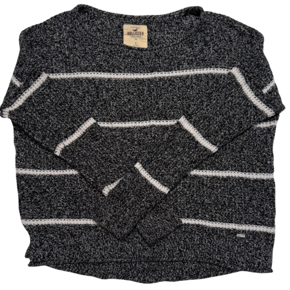 Hollister Women’s Gray and White Sweater